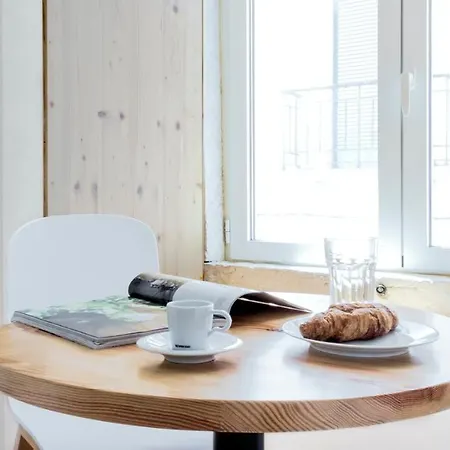Apartament Plum Guide - The Story Collage *